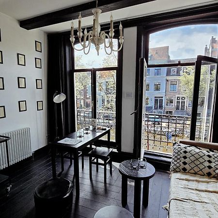 The Black Beauty Private Studio With Canal View From 1799 Amesterdão Exterior foto